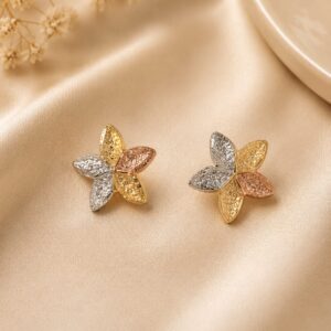 BRINCO FLOR TRES OUROS
