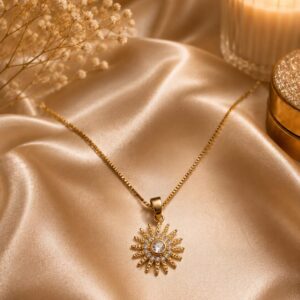 PINGENTE DE SOL COM CORRENTE VENEZIANA BANHADO A OURO